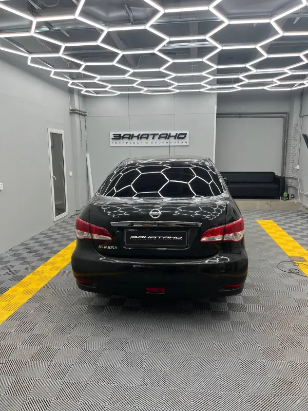 Тонирование Nissan Almera Llumar 15%