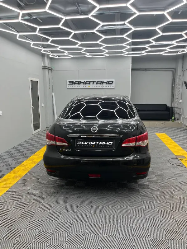 Тонирование Nissan Almera Llumar 15%
